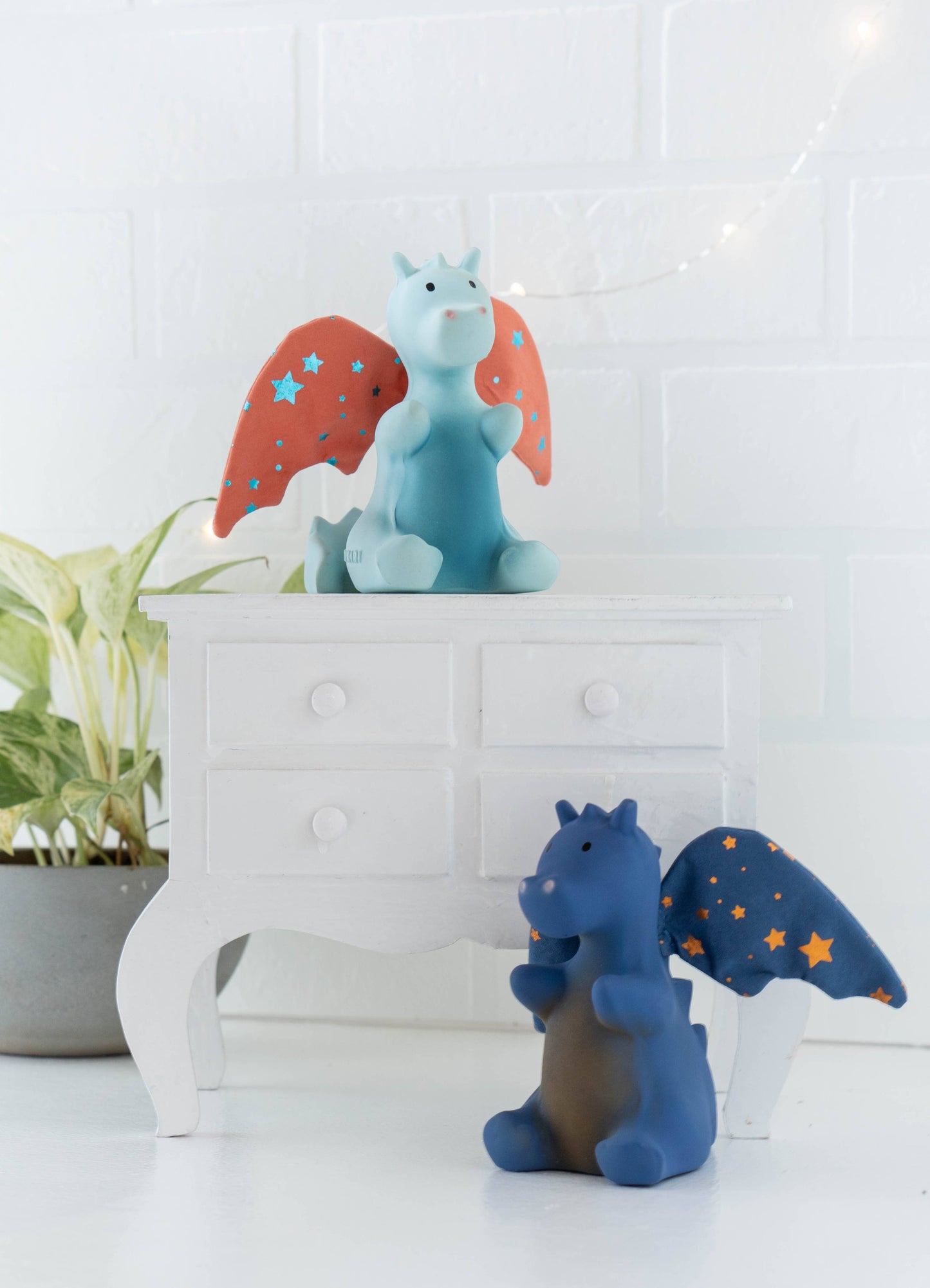 Dragon Natural Rubber Rattle