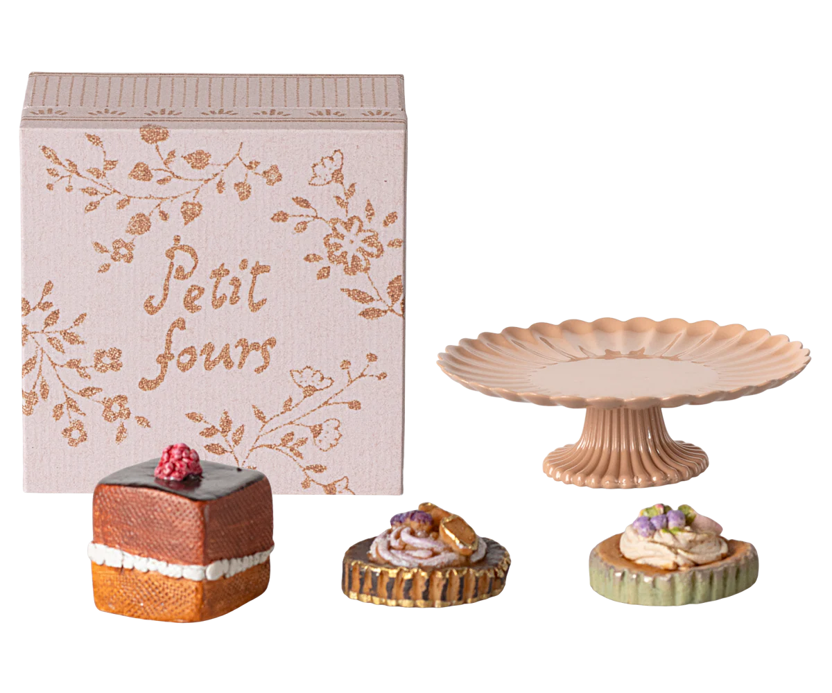 Cakes and Cakestand