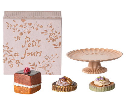Cakes and Cakestand