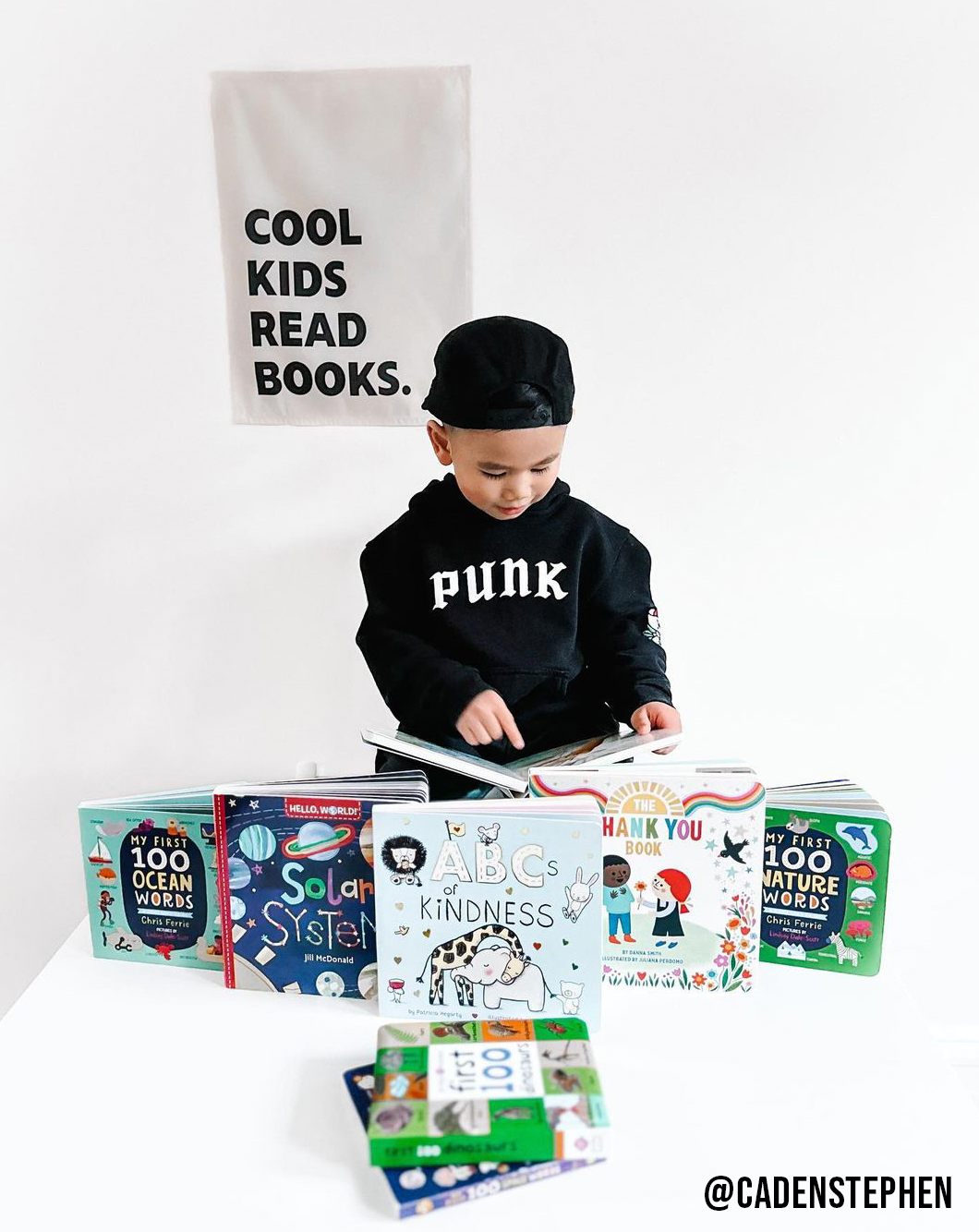 Cool Kids Read Books Banner | Reading Bookish Wall Decor