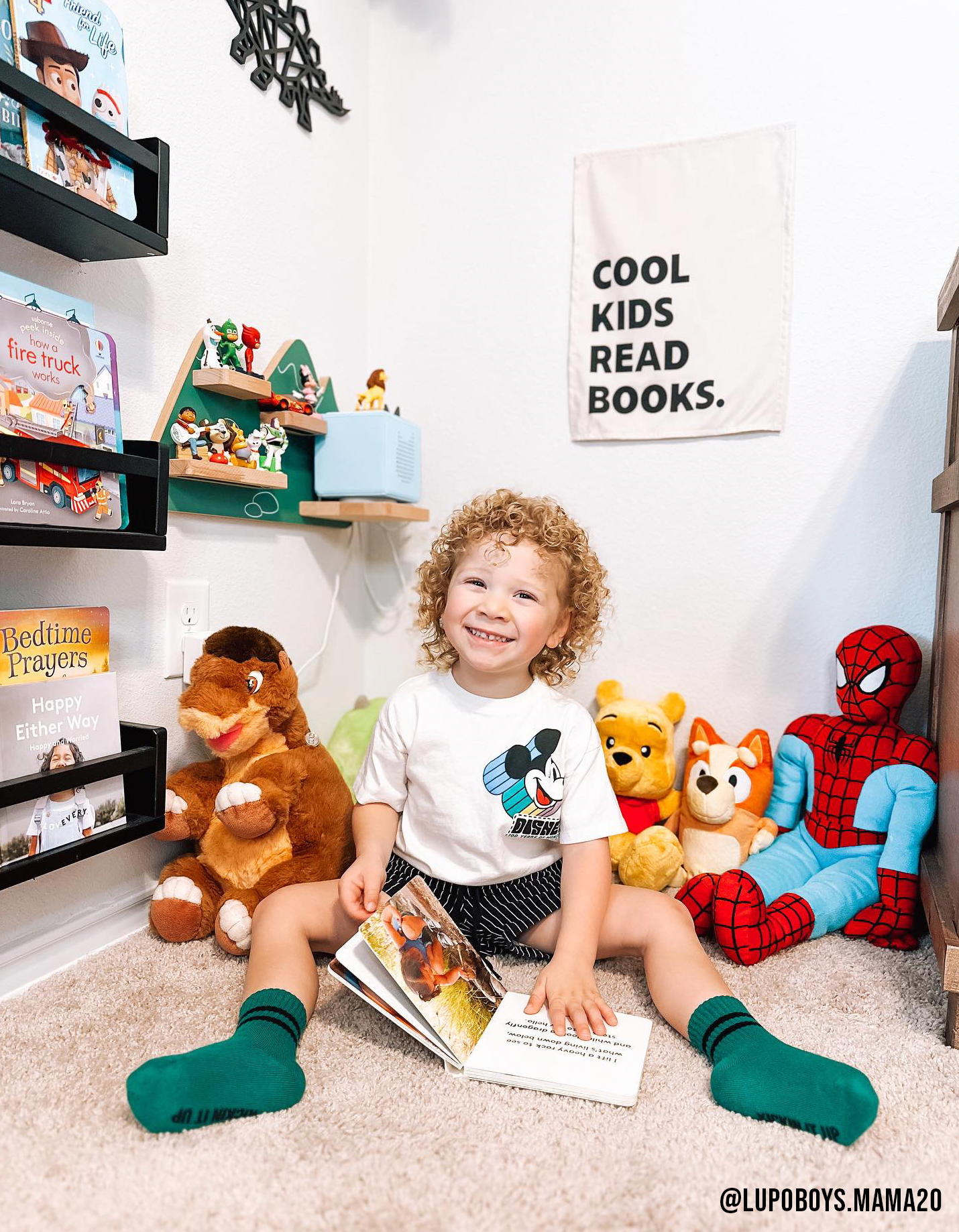 Cool Kids Read Books Banner | Reading Bookish Wall Decor