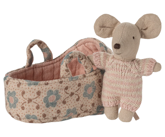 Baby Mouse in Carry Cot - Rose