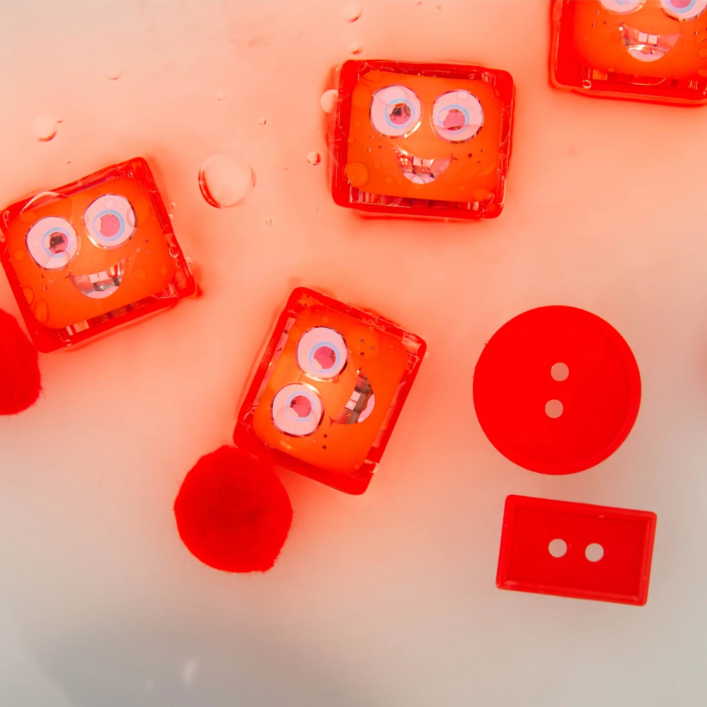 Glo Pals Light-Up Cubes - Sammy Red