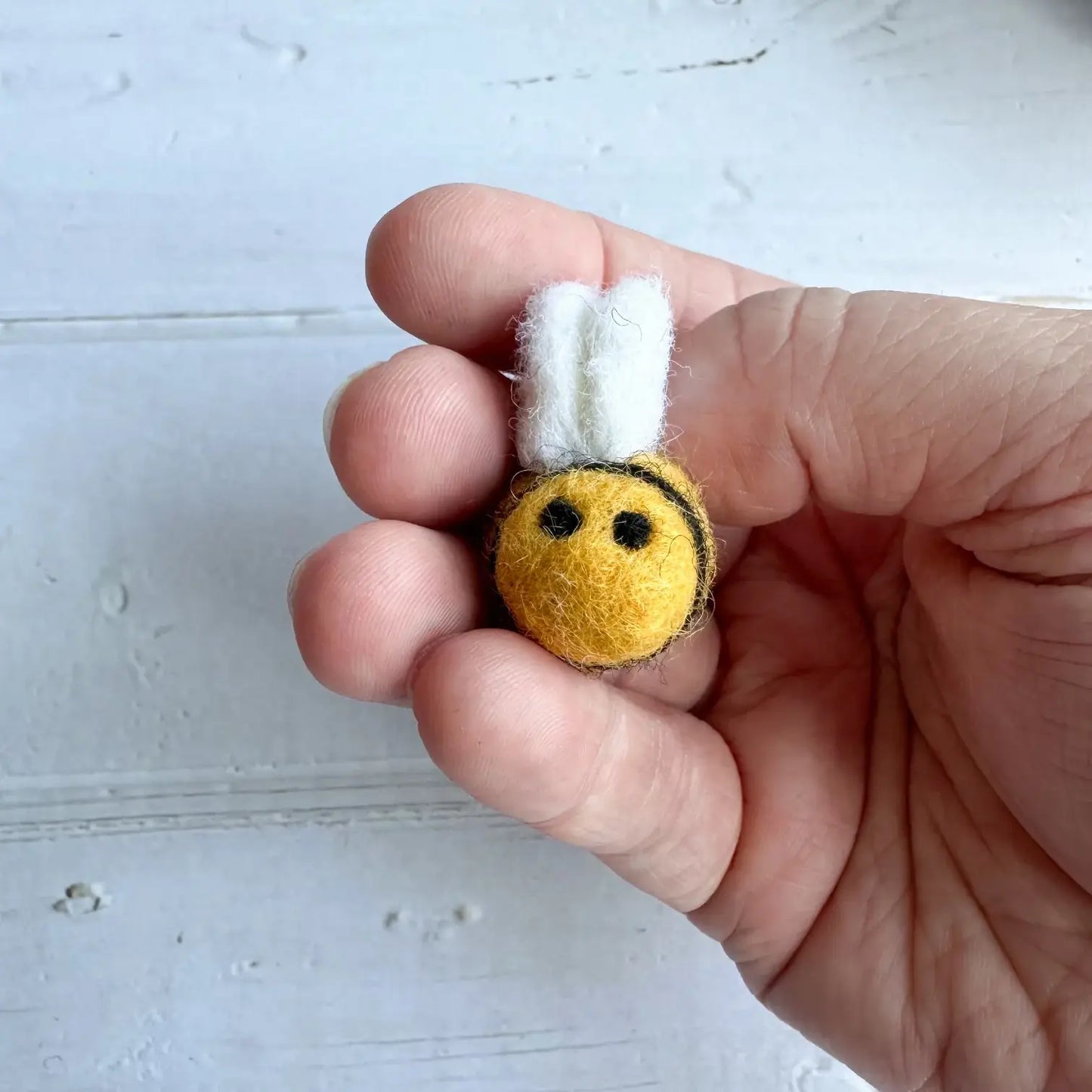 Felt Bee
